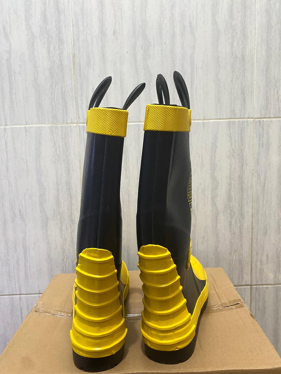 SEPATU BOOT PEMADAM KEBAKARAN HARMIT/SEPATU BOOT/SEPATU BOOT ANTI API/SEPATU TAHAN API/SEPATU PEMADAM KEBAKARAN/SEPATU DAMKAR/SEPATU BOOT HARMIT - Gambar 4